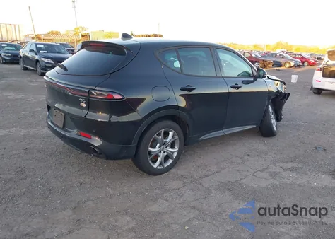 2024 Dodge Hornet R/T Plus Eawd z USA, uszkodzony, nr VIN ZACPDFDW3R3A24232